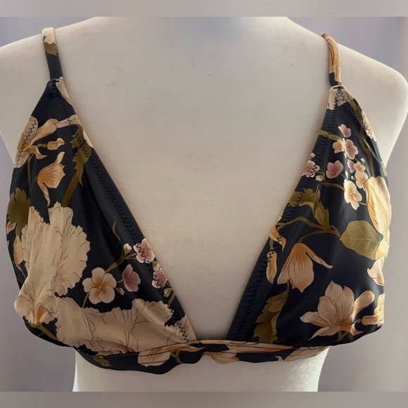 Spell and the Gypsy Collective Waterfall Bikini Top - Picture 7 of 13